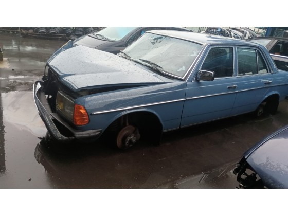Mercedes W123 diesel 1983 para peças